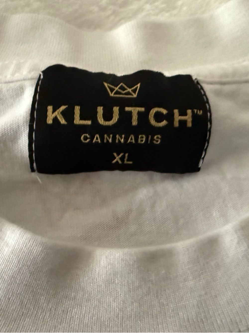 KLUTCH CANNABIS The Whiteout Tee Size XL 420 friendly - Picture 4 of 9